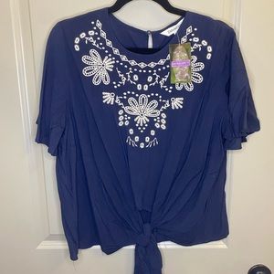 Super cute NWT Top